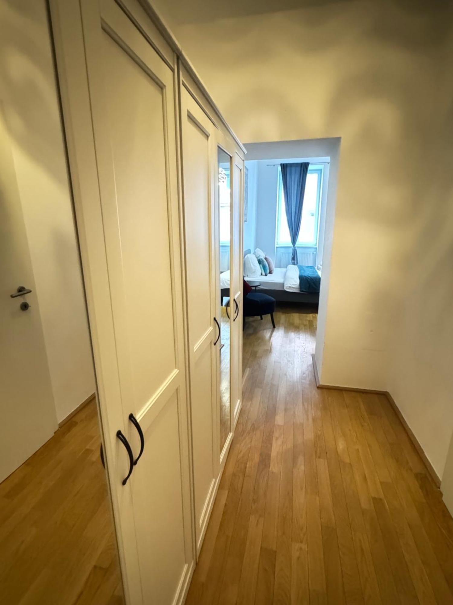 Charming Flat & Balcony Near Central Station L Bg5 Відень Екстер'єр фото