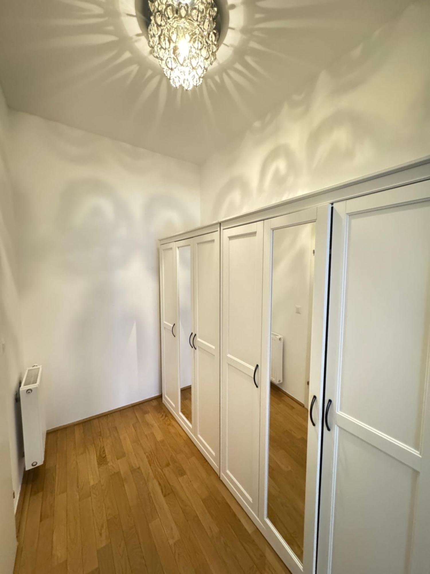 Charming Flat & Balcony Near Central Station L Bg5 Відень Екстер'єр фото